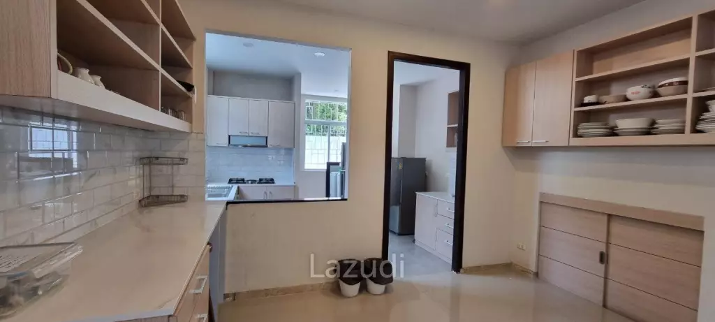 7Bedrooms House for Sale in Najomtien