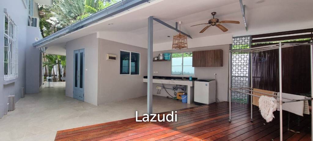 7Bedrooms House for Sale in Najomtien