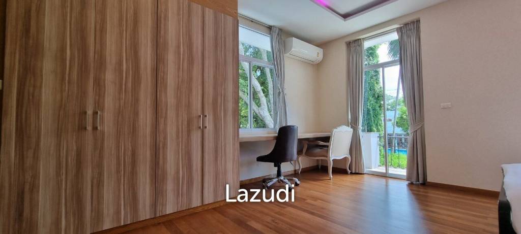 7Bedrooms House for Sale in Najomtien