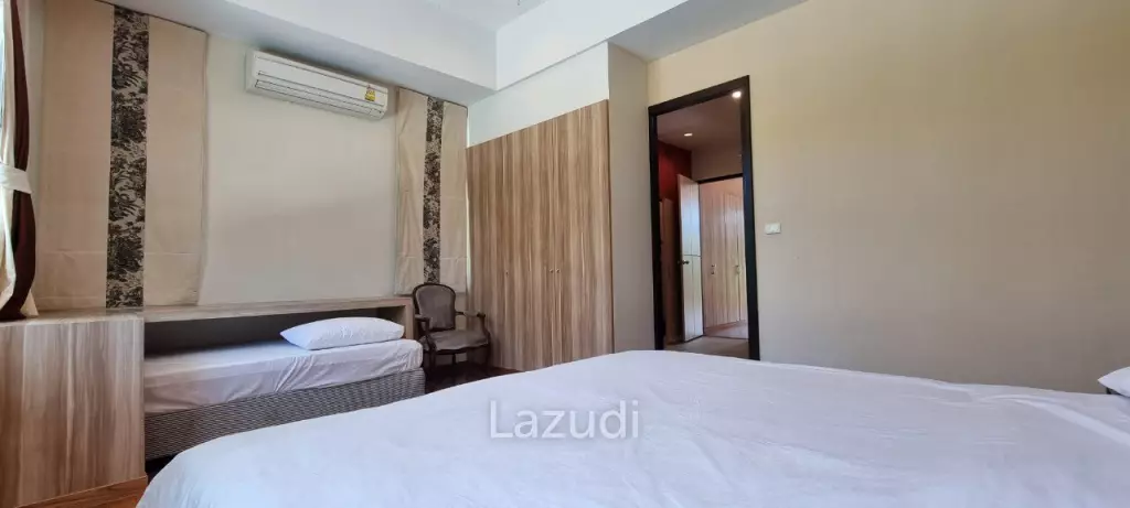 7Bedrooms House for Sale in Najomtien