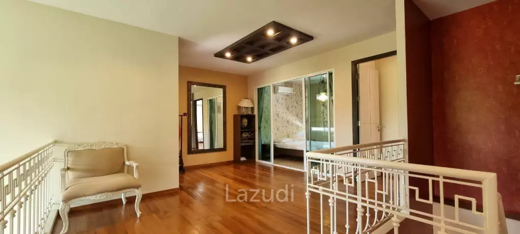 7Bedrooms House for Sale in Najomtien