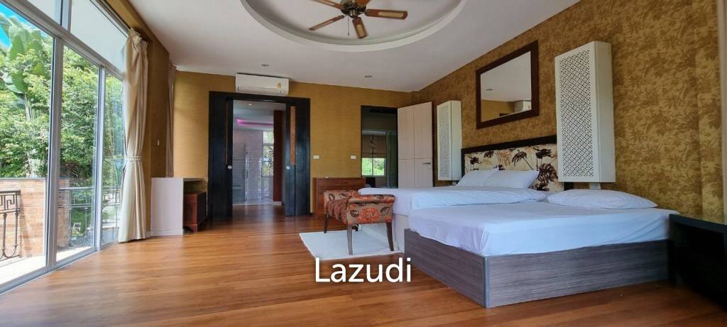 7Bedrooms House for Sale in Najomtien