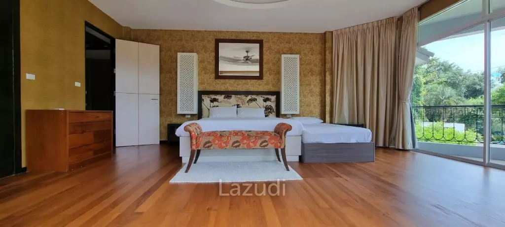 7Bedrooms House for Sale in Najomtien