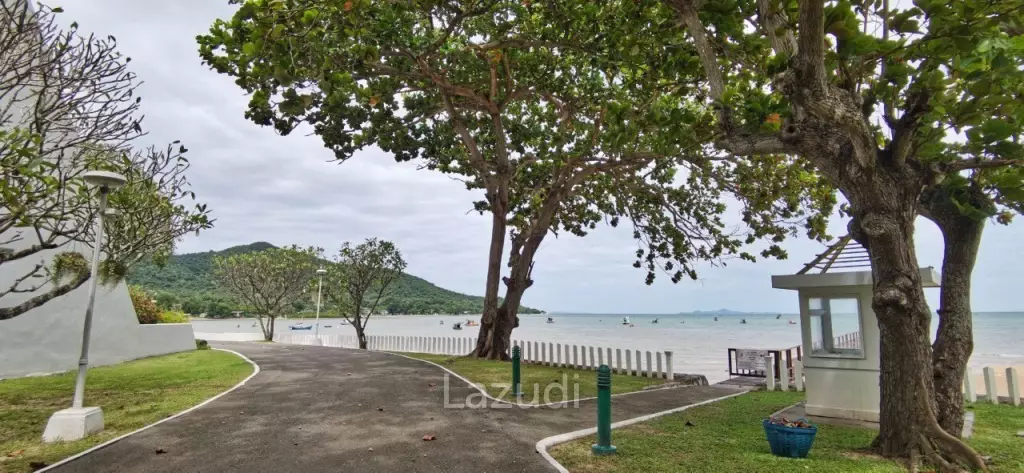 2 Bed 2 Bath 204 SQ.M Bang Saray Condo