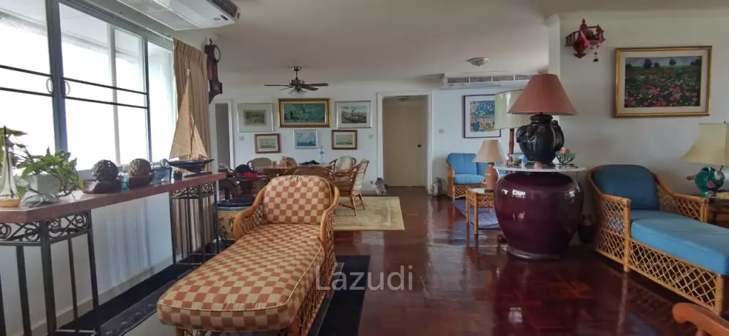 4 Bedrooms 222 SQ.M Bangsaray Condo