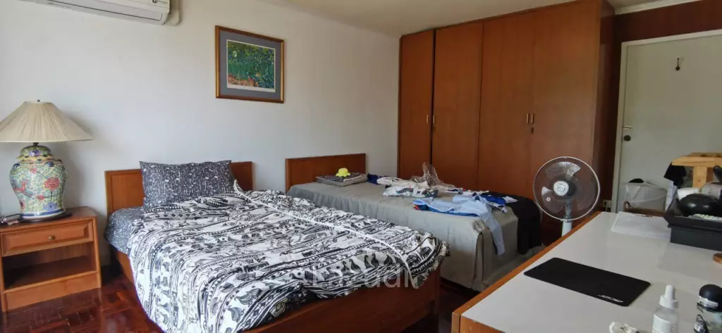 4 Bedrooms 222 SQ.M Bangsaray Condo