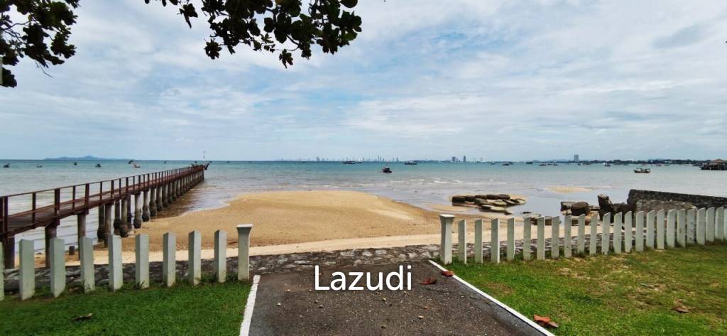 4 Bedrooms 222 SQ.M Bangsaray Condo