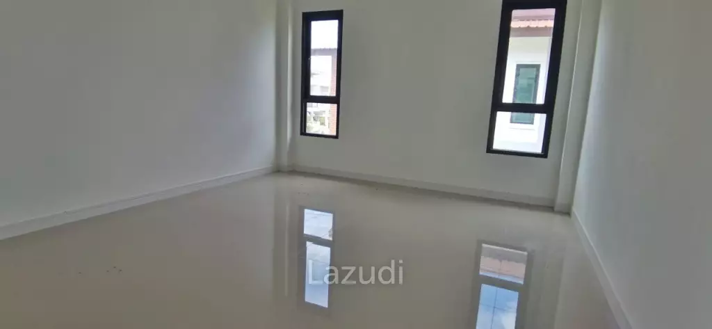 3 Bedrooms 190 SQ.M House in Sattahip