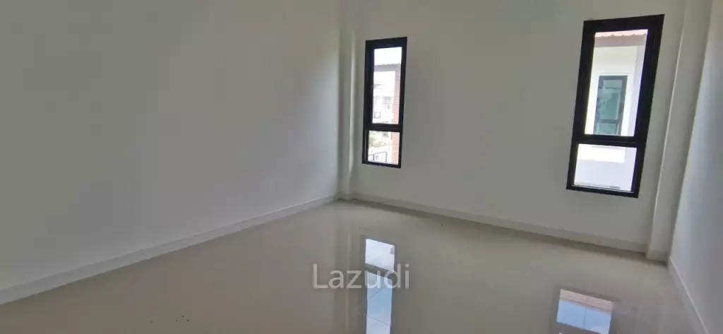 3 Bedrooms 190 SQ.M House in Sattahip
