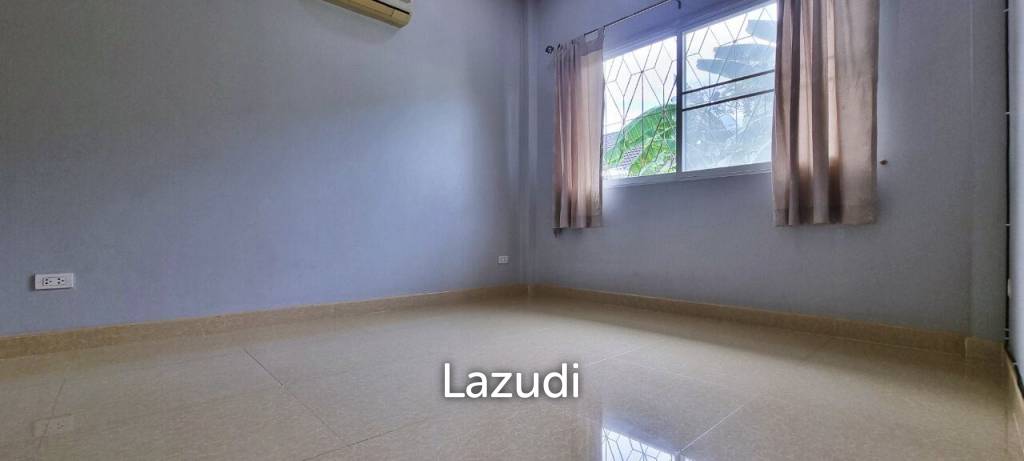 3 Bedrooms 160 SQ.M House in Nong Ket Noi