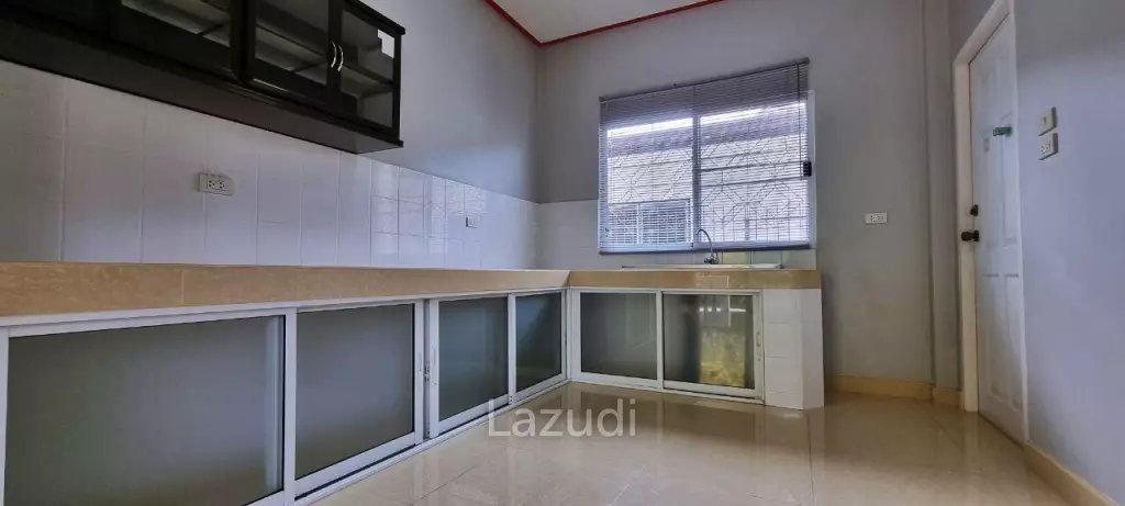 3 Bedrooms 160 SQ.M House in Nong Ket Noi