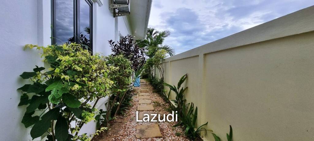 Pool Villa House for Sale in Na Jomtien
