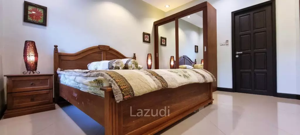 Pool Villa House for Sale in Na Jomtien