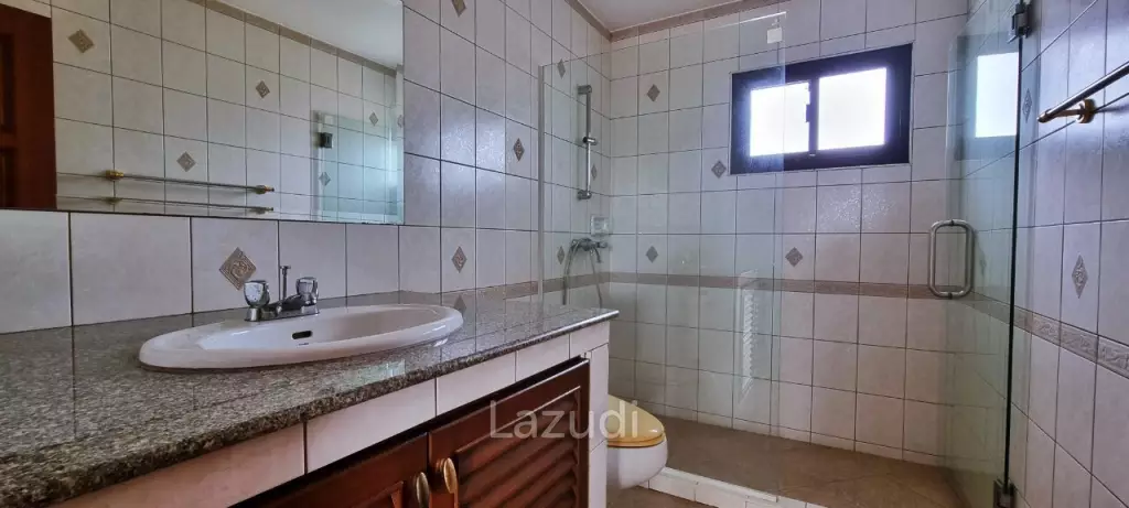 Private House for Sale in Mabprachan