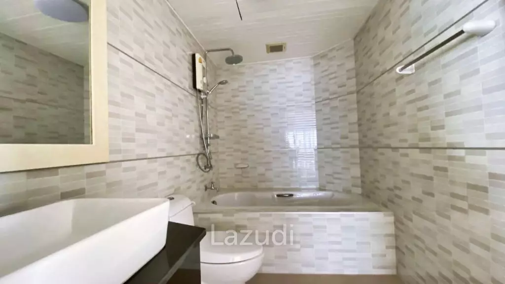 1 Bed 1 Bath 83 SQ.M Park Beach Condo