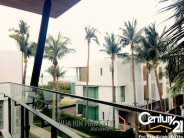 3 Bedrooms Absolute Relaxing Leisure Condo for Sale in Town