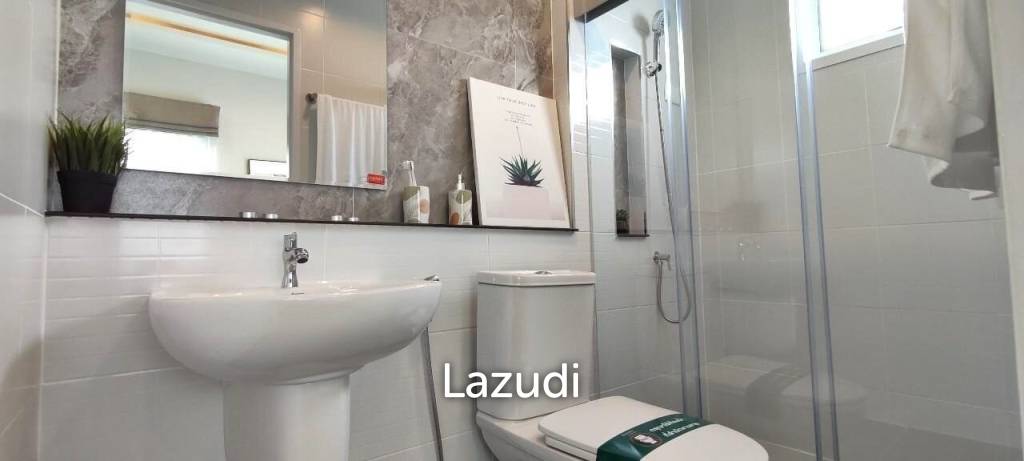 English Garden House Style for Sale