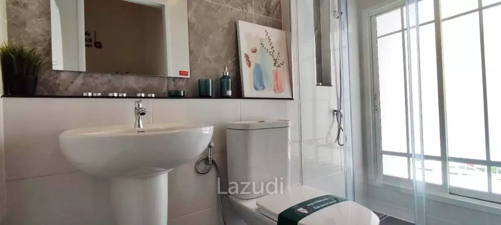 English Garden House Style for Sale