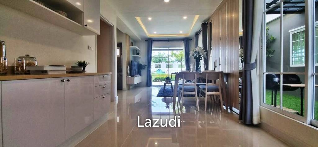 English Garden House Style for Sale