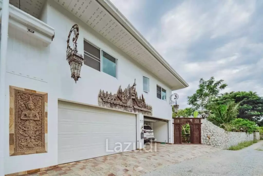Pool Villa House Resort Style for Sale