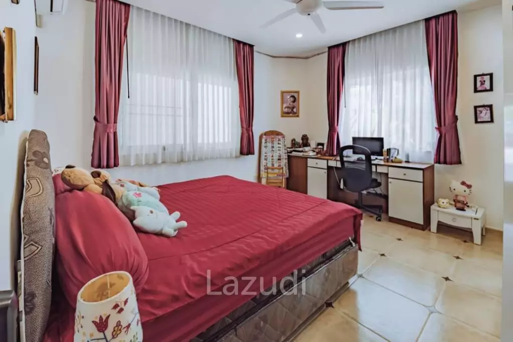 Pool Villa House Resort Style for Sale