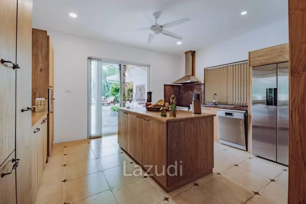 Pool Villa House Resort Style for Sale