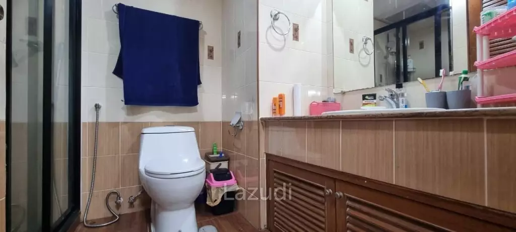 Jomtien Complex Condotel for Sale