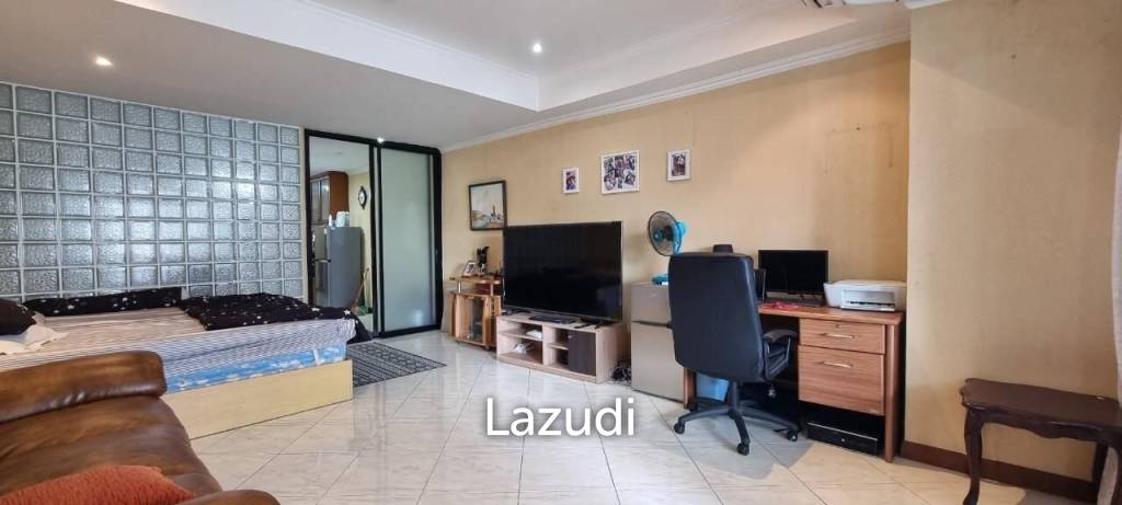 Jomtien Complex Condotel for Sale