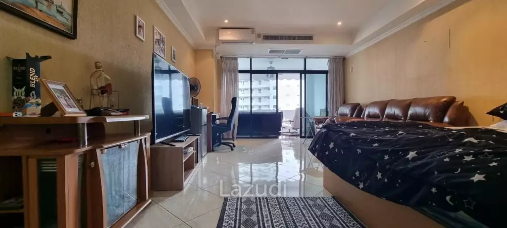 Jomtien Complex Condotel for Sale