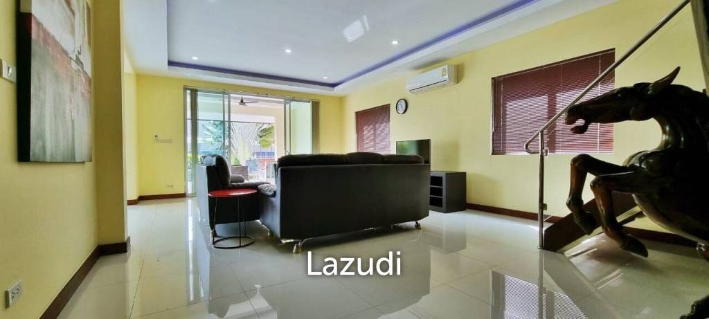 6 Bedrooms House for Sale in Huay Yai