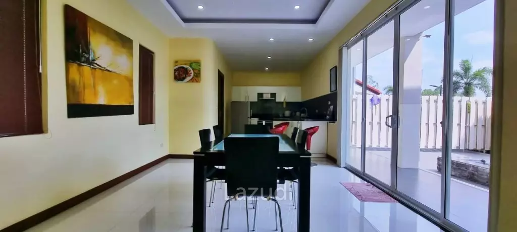6 Bedrooms House for Sale in Huay Yai