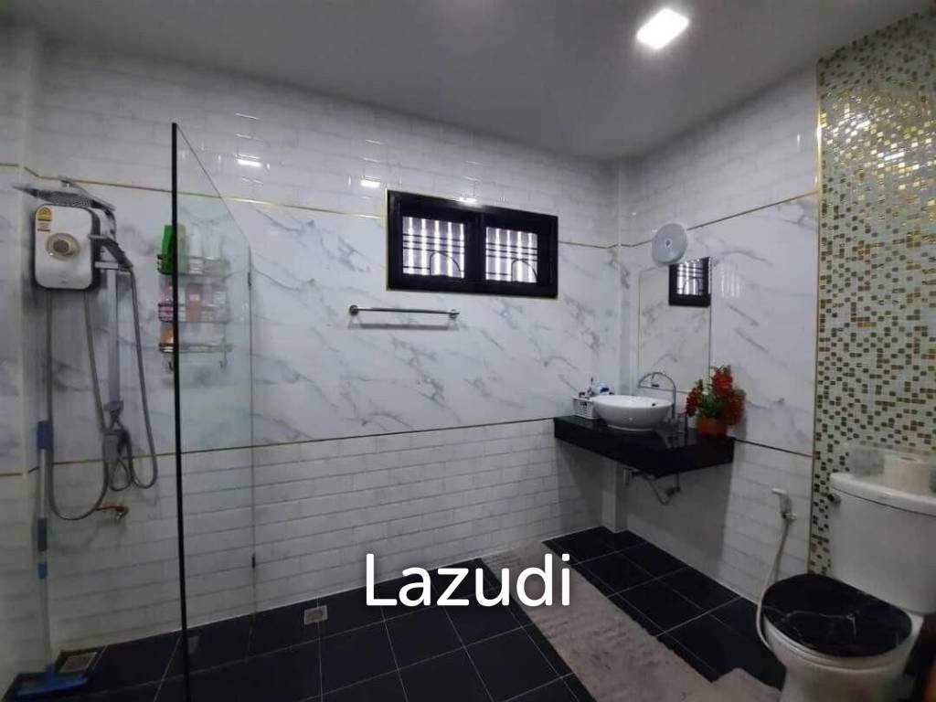 Nong Pla Lai 3Bedrooms House for Sale