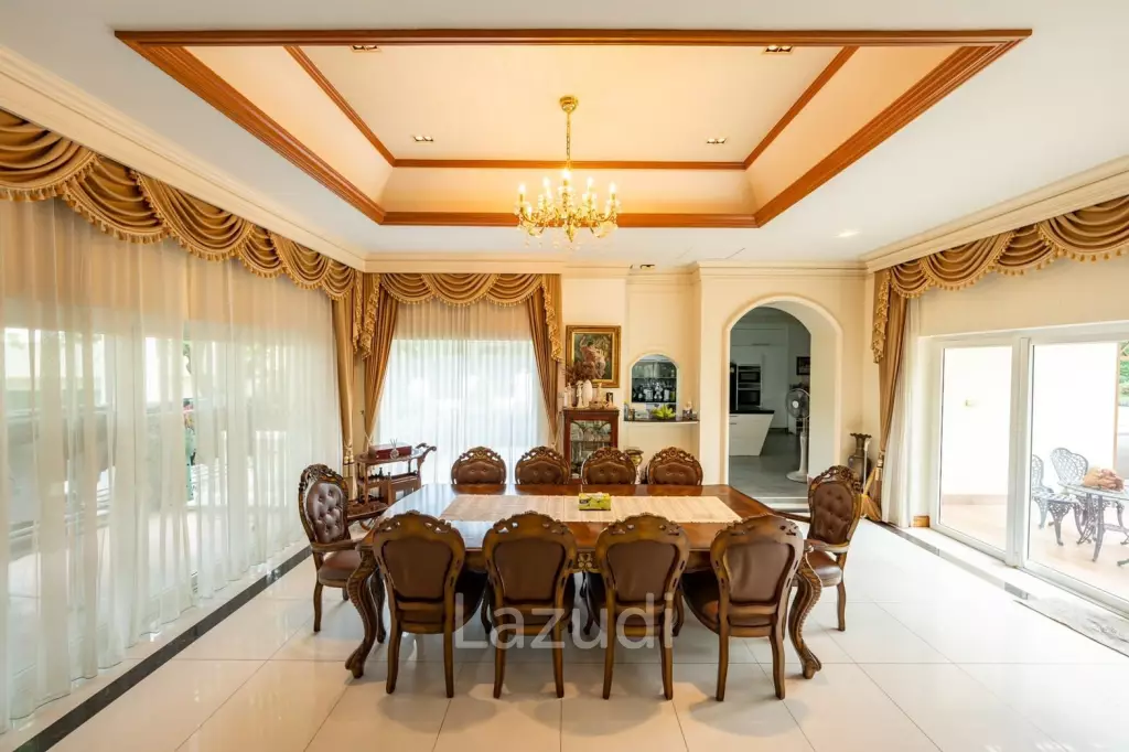 5 ห้องนอน 5 ห้องน้ำ 550 ตร.ม. บ้าน 2 ชั้น ในบางเสร่