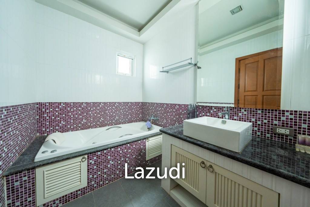 5 ห้องนอน 5 ห้องน้ำ 550 ตร.ม. บ้าน 2 ชั้น ในบางเสร่