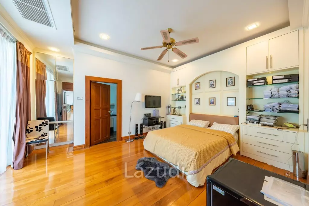 5 ห้องนอน 5 ห้องน้ำ 550 ตร.ม. บ้าน 2 ชั้น ในบางเสร่