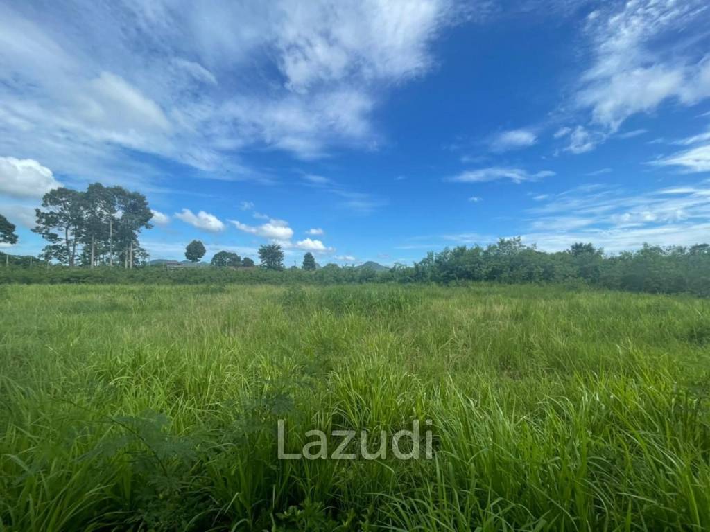 Beautiful Land for Sale in Huai Yai Area