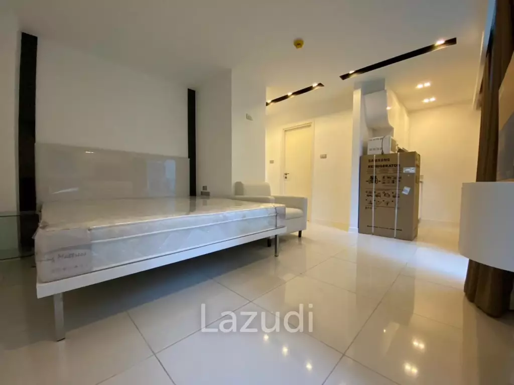 Studio City Center Residence for Sale