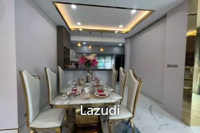 Tropical Modern Style House for Sale