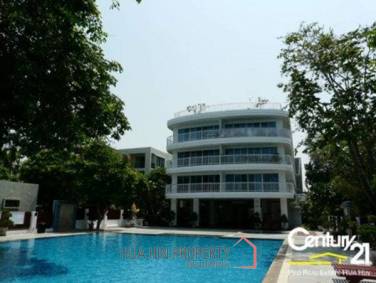 3 Bed Beachfront Condo