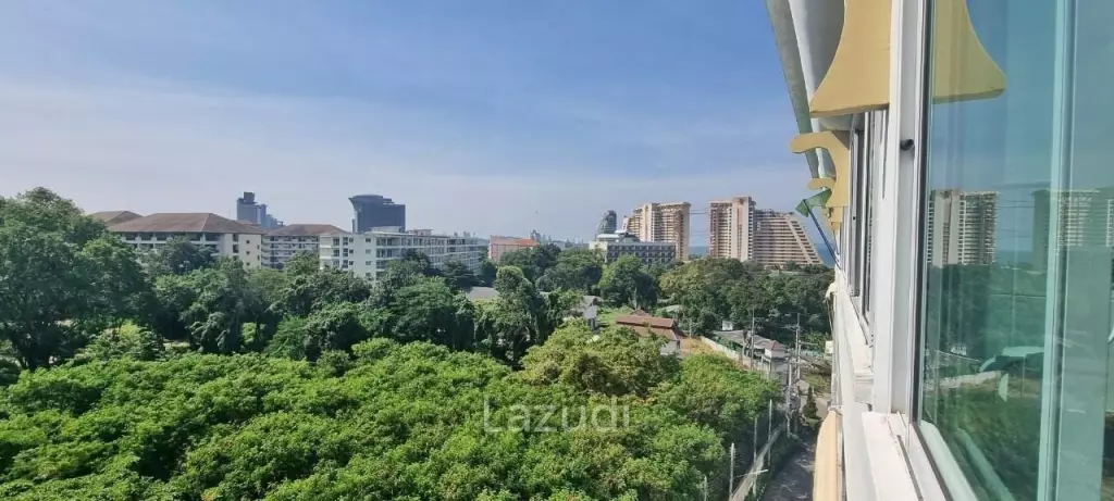 Studio Condo AD Wongamat for Sale