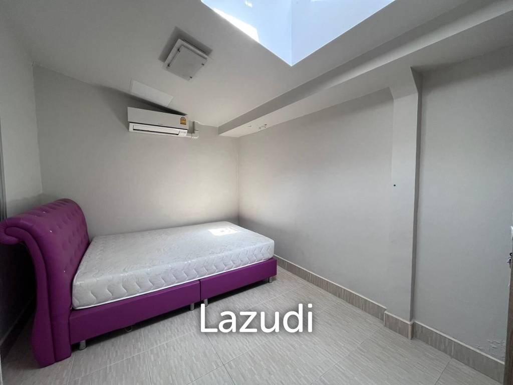 4 Bedrooms House for Sale in Pattaya
