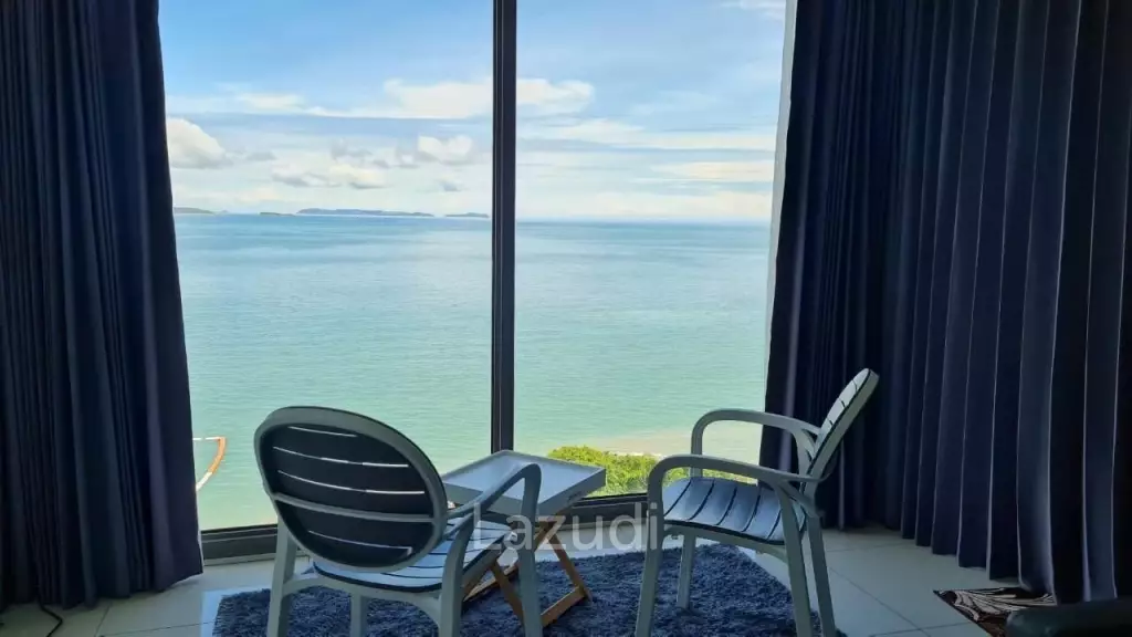 2  Beds 2 Baths 92 SQ.M. Wong Amat Tower
