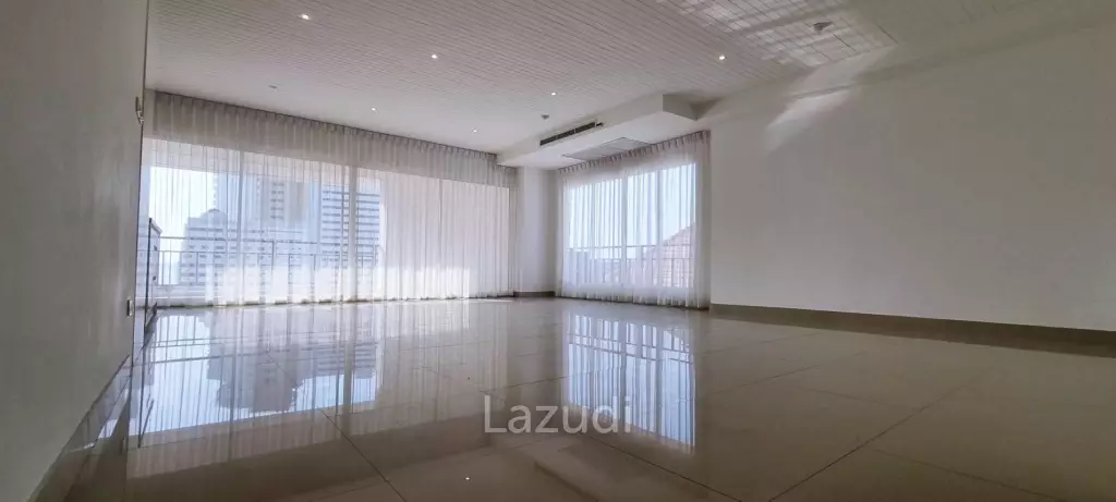 4 Bed 4 Bath 284 SQ.M The Club House Residence