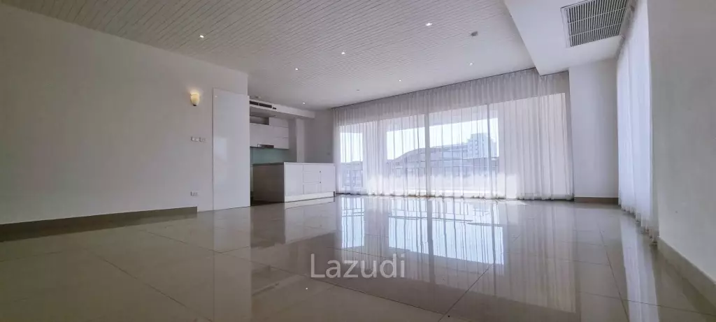4 Bed 4 Bath 284 SQ.M The Club House Residence