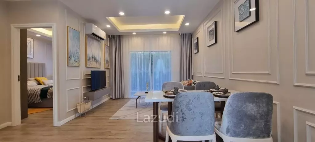 Luxury 888 Villas Park Condo for Sale