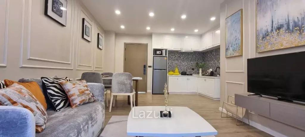 Luxury 888 Villas Park Condo for Sale