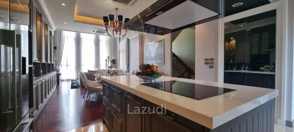 4 Storey House in South Pattaya for Sale