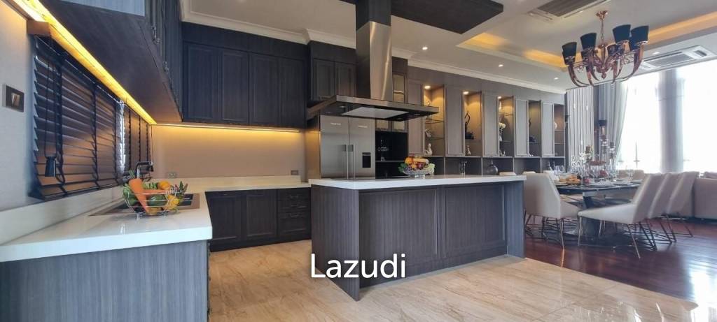 4 Storey House in South Pattaya for Sale