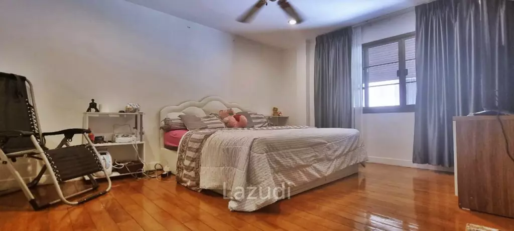 12 ห้องนอน 13 ห้องน้ำ วิลล่า ใน พัทยากลาง