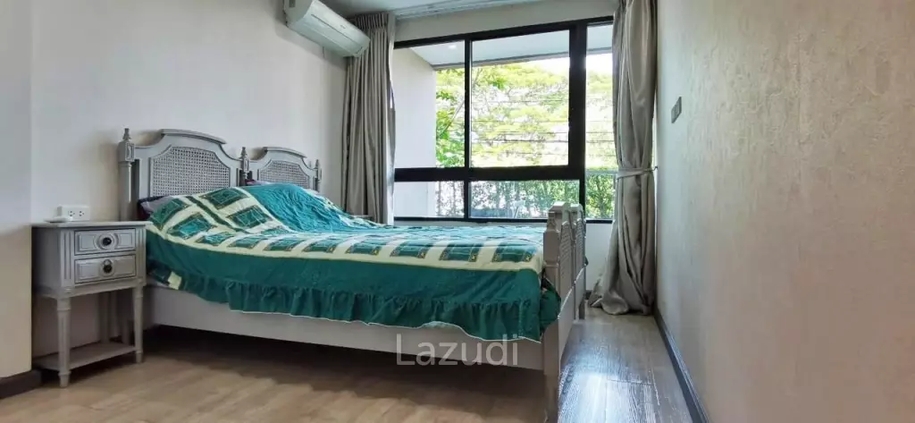 1 Bedroom 1 Bathroom 43.48 SQ.M. De Amber Condo